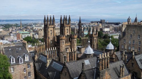 shot-of-edinburgh-skyline-and-a-castle